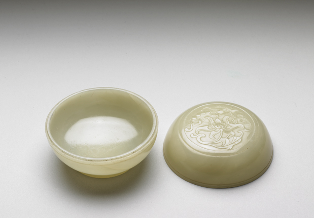 清 青玉番蓮圓盒